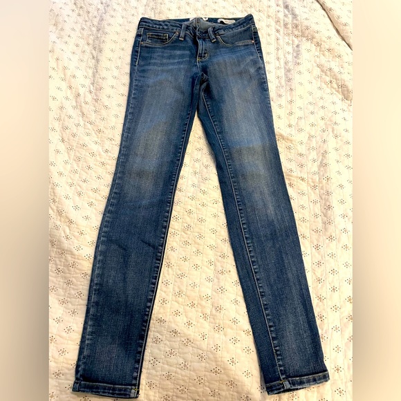 Jessica Simpson Kiss Me Super Skinny Jeans - Picture 1 of 4